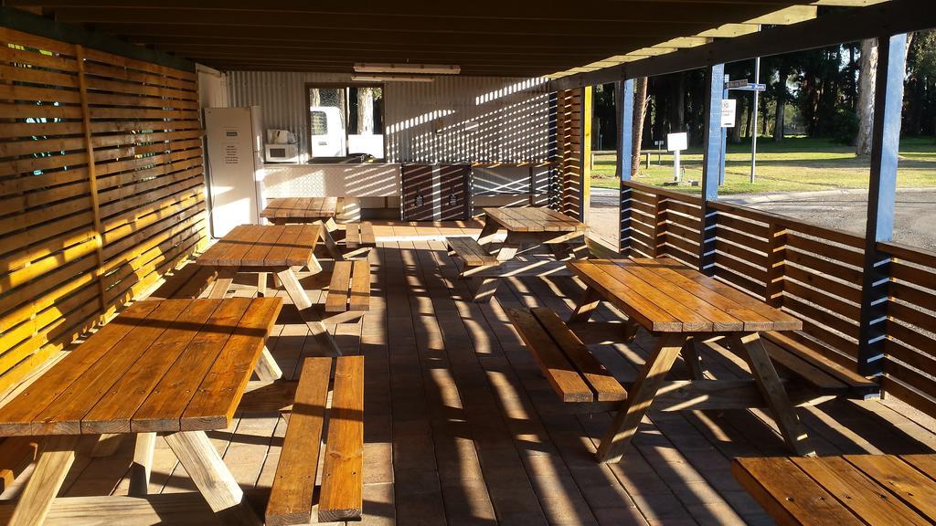 Smugglers Cove Holiday Village Форстер Екстер'єр фото